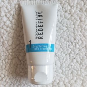 Brightening and Moisturizing Hand Cream/Treatment